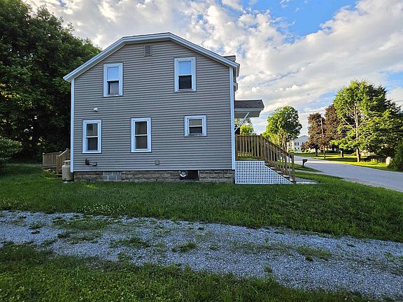 3rd image of 207 Church Street
