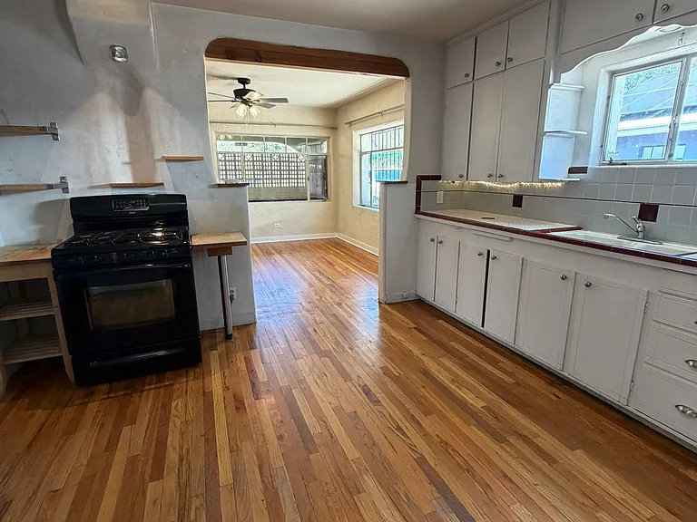 711 Iron Ave SW — Photo 12