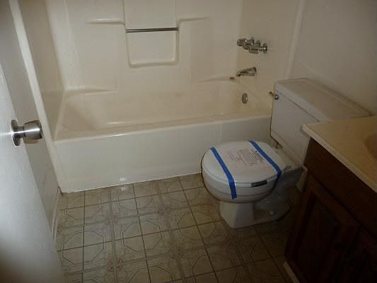4th image of 1721 Peppervilla Dr