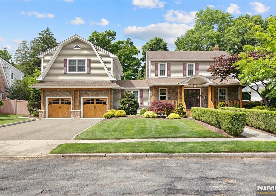 1st image of 454 Hasbrouck Blvd