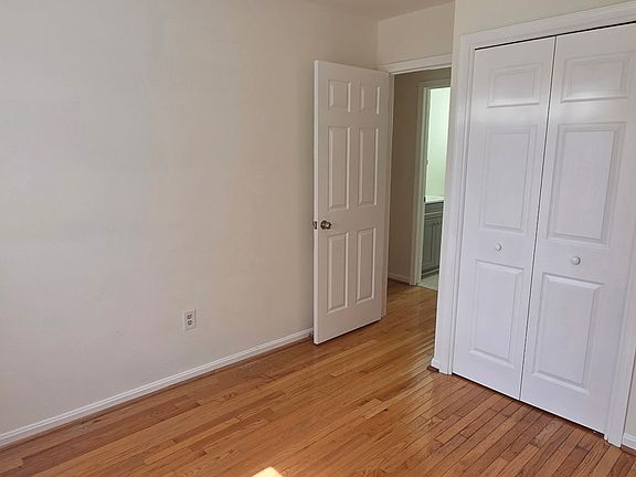 5th image of 27 Open Gate Ct #1