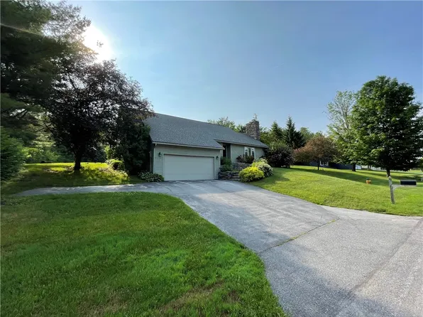 13 Gillette Ln, Cazenovia, NY 13035