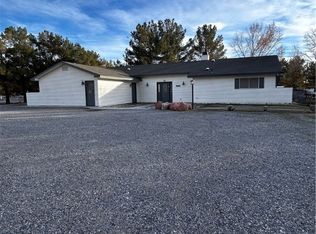 2481 E Falcon St, Pahrump, NV 89048