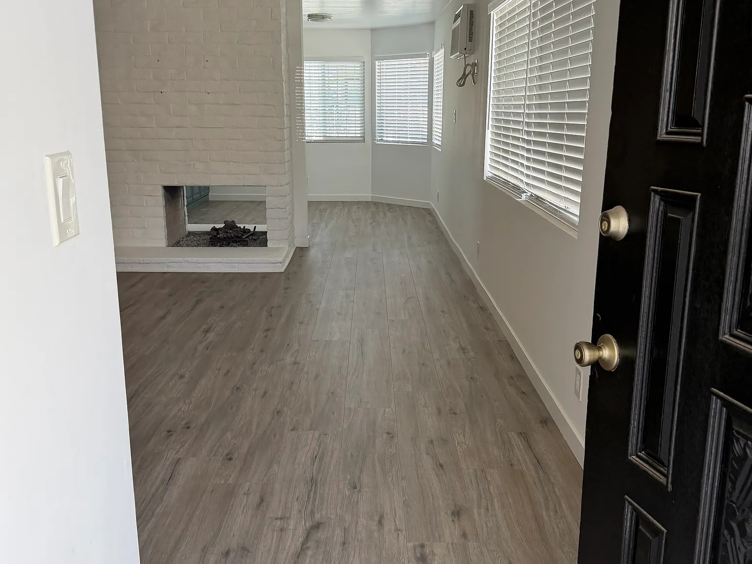 3 bed, 1150 sqft, $2,750 — Photo 4