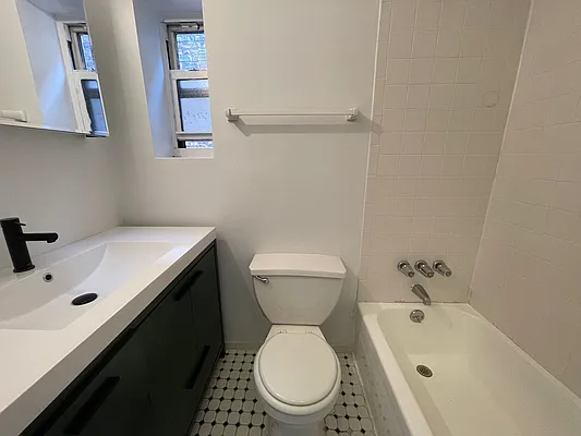 Rented by Compass | media 12