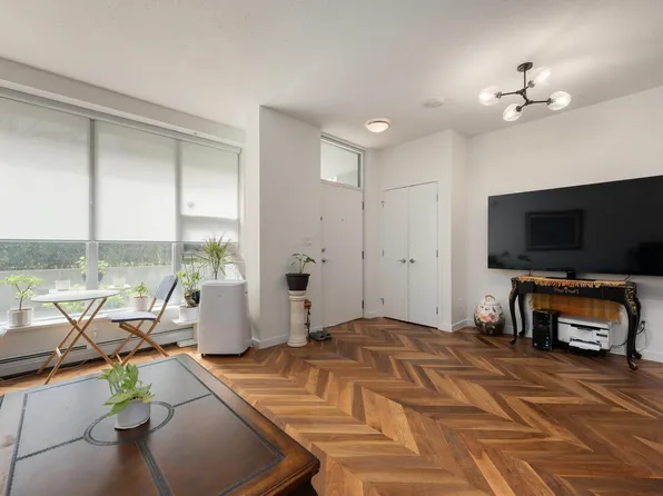 108 W 1st Ave Unit 253, Vancouver, BC V5Y 0H4