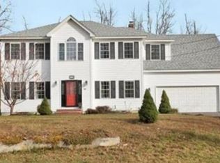 192 South Rd, Templeton, MA 01468