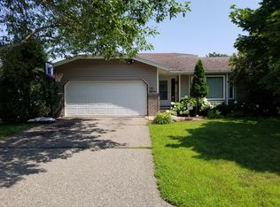 14490 Embassy Ave, Apple Valley, MN 55124