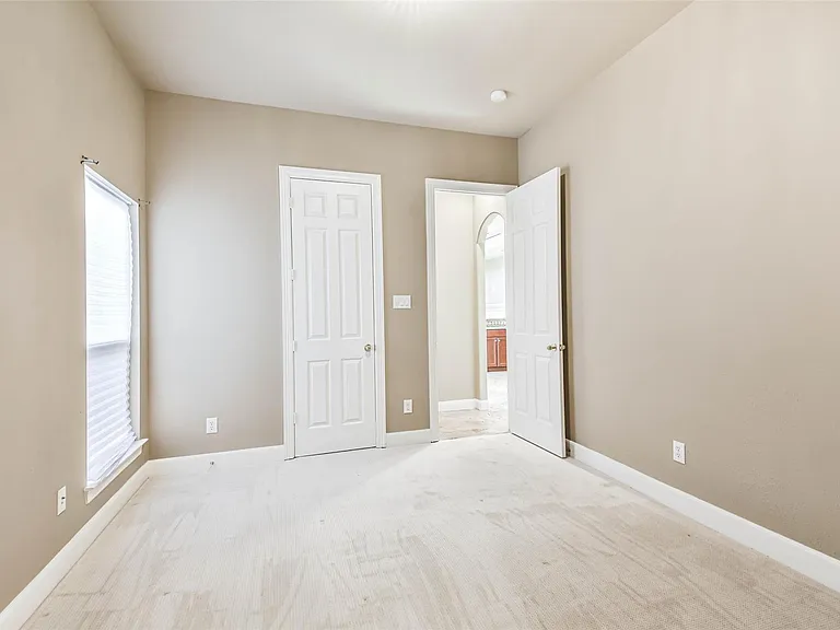 11511 Gallant Ridge Ln — Photo 33
