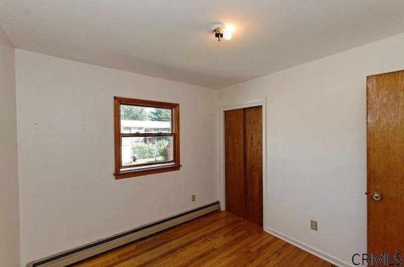 5th image of 297 3RD AV