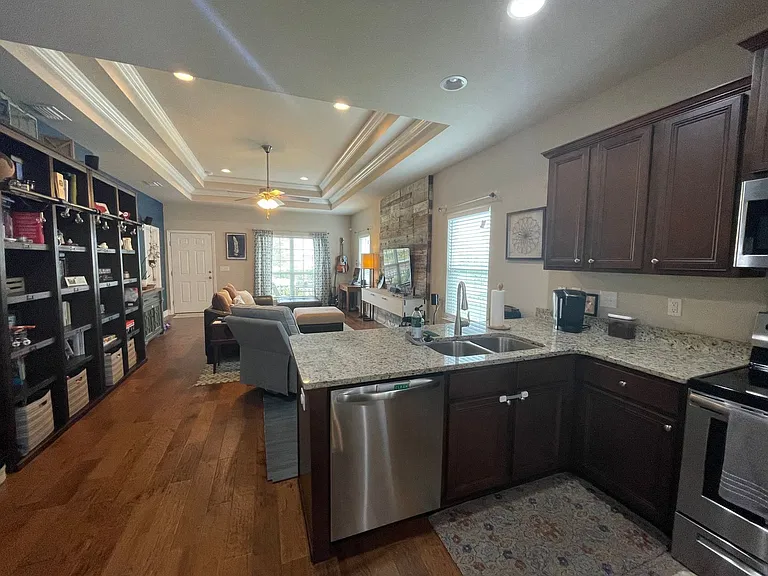 105 Blue Heron Ln — Photo 8