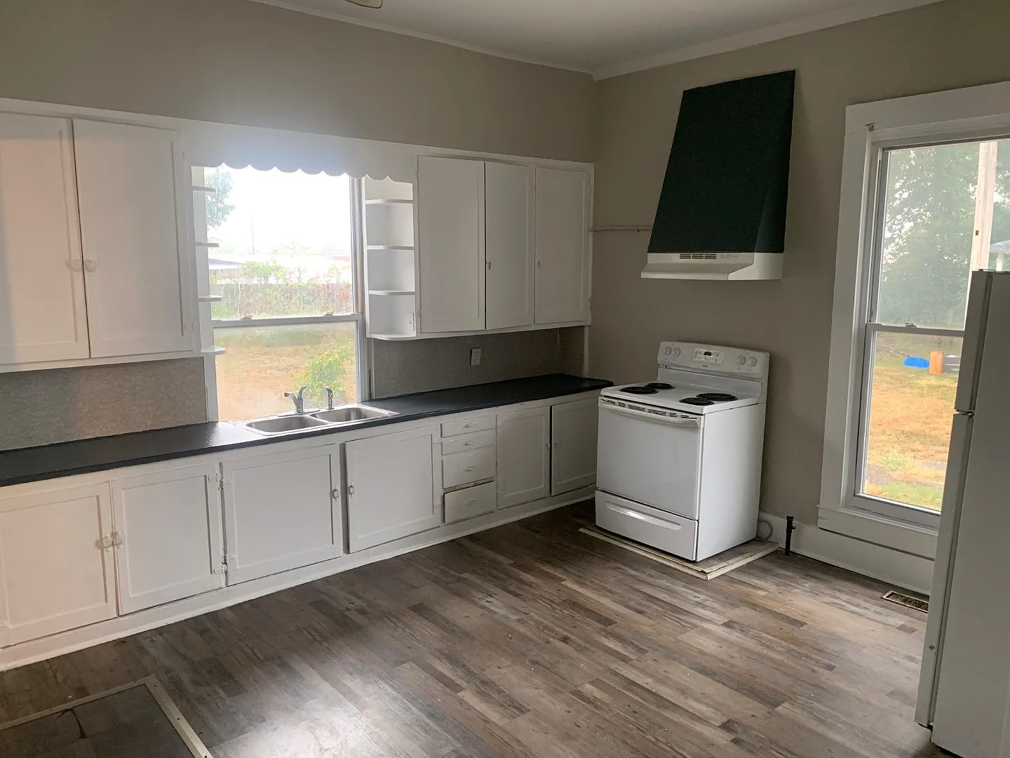309 Hollywood Drive - 1 — Photo 4