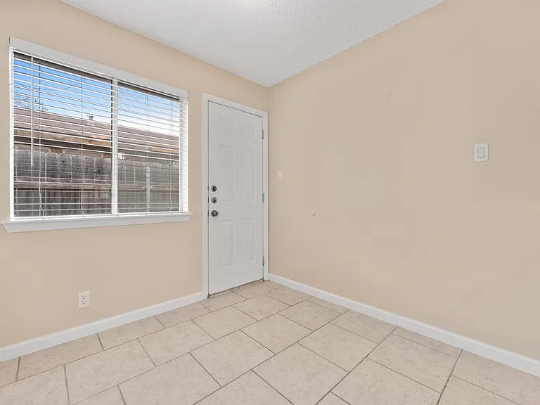 3404 Willowrun Cv #A — Photo 13
