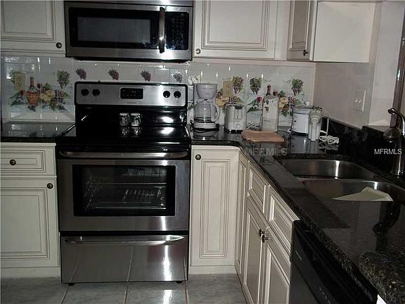 3rd image of 102 Knollpoint Dr