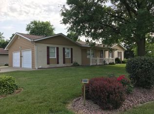 10666 Keck Rd, Saint Jacob, IL 62281