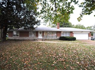2911 N Lindbergh Blvd, Saint Ann, MO 63074