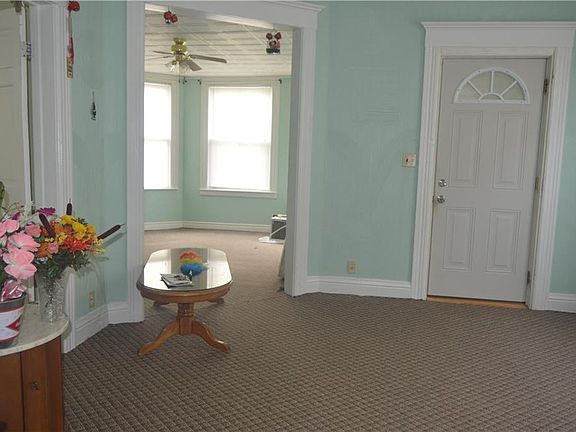 4th image of 1403 Conkling Ave