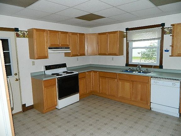 4th image of 502 S Brad St
