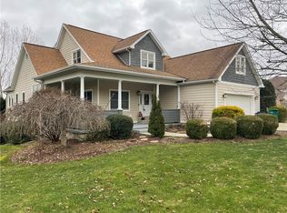 172 Deer Creek Dr, Mount Pleasant, PA 15666