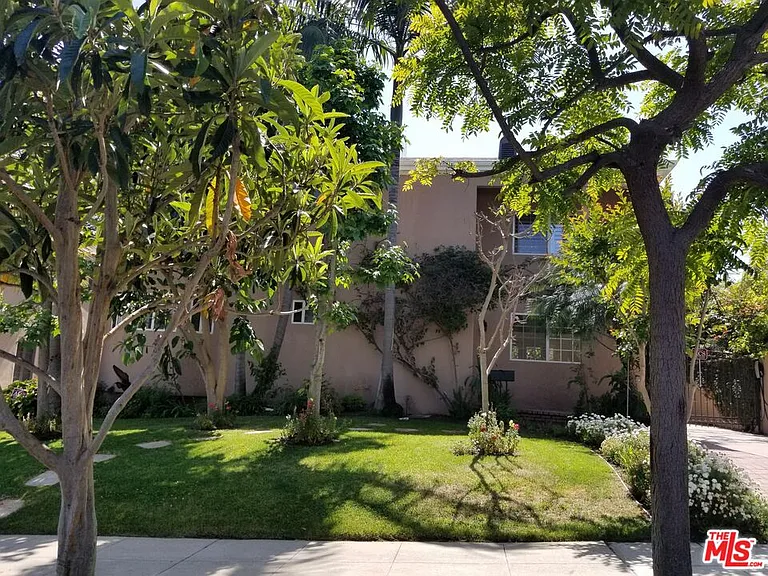 1745 Midvale Ave — Photo 2