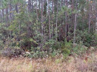 2911 Edgewood Dr, Navarre, FL 32566