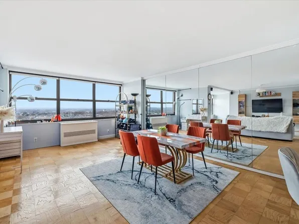 7000 Blvd East image 5 of 24