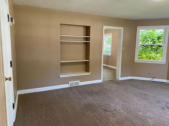 5th image of 404 Fair Ave NW #2