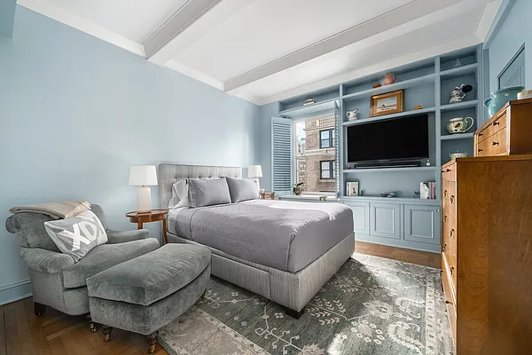 Sold by Modlin Group | media 18