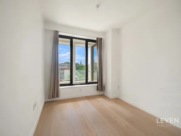 58 Saint Marks Place image 13 of 19