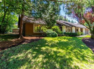 1 Cellini Ct, Lake Oswego, OR 97035