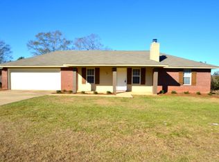 10 W Adam Dr, Sumrall, MS 39482