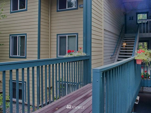 2nd image of 303 Kenyon Street NW