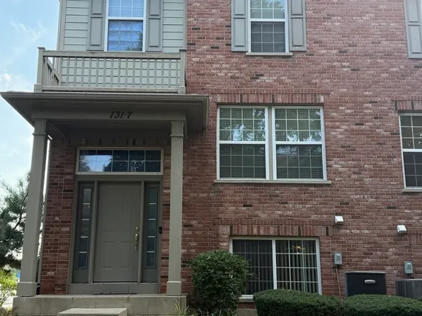 131 Bristol Ln Unit 7, Wood Dale, IL 60191