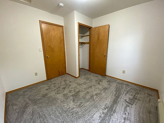 5th image of 705 N Hoffman St
