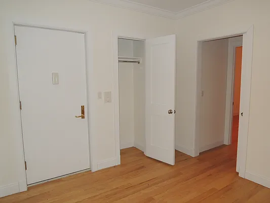 Rented by Bohemia Realty Group | media 17