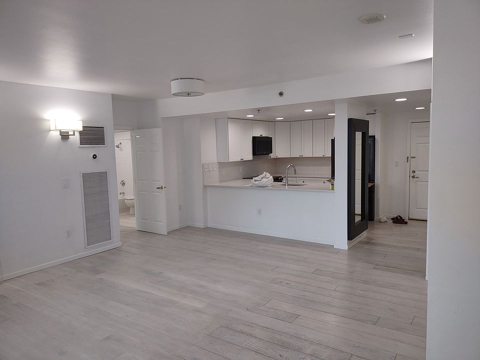 1st image of 177 107th Ave NE APT 712