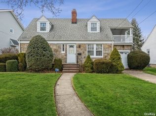 486 Madison Ave, West Hempstead, NY 11552