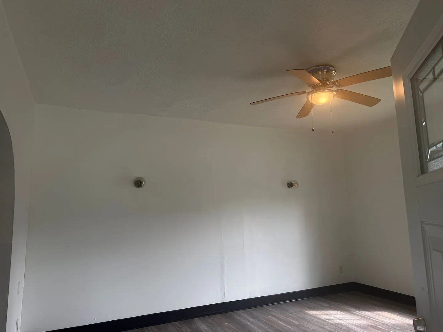 3 Bd 1 Ba with 1 Car Garage — Photo 4