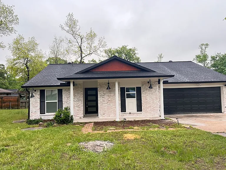 20156 Russell Dr — Photo 6