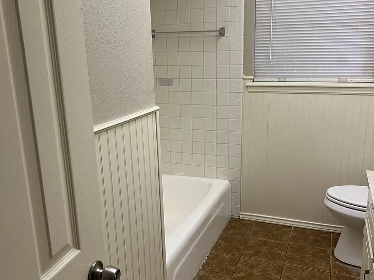 6213 NW Birch Ave — Photo 16