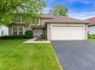 176 Dickens Trl, Elgin, IL 60120
