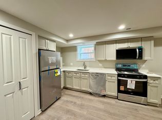3812 N Wayne Ave #B, Chicago, IL 60613