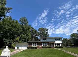 2338 Navajo Trl SW, Atlanta, GA 30331