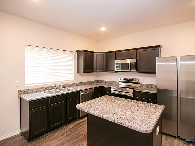 1123 Mission Creek Dr — Photo 14