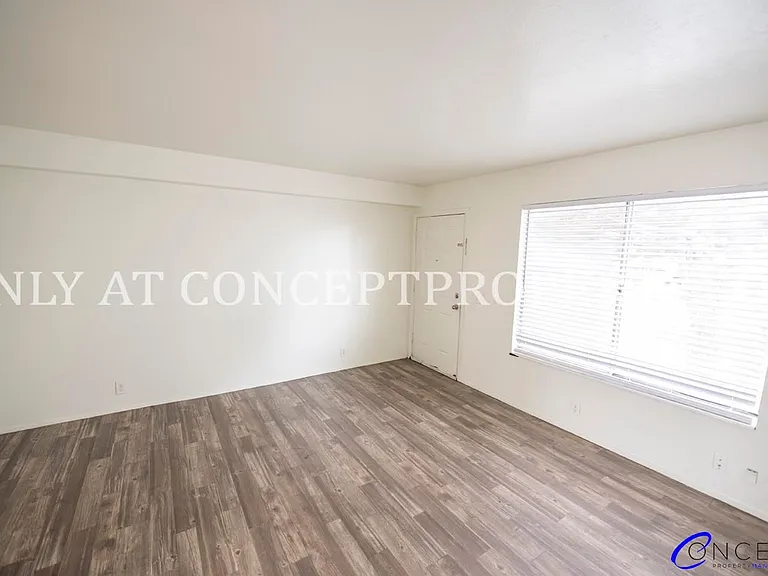 1499 W 2320 S — Photo 58