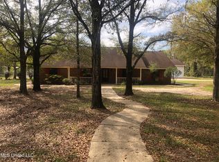 13929 Constitution Rd, Moss Point, MS 39562