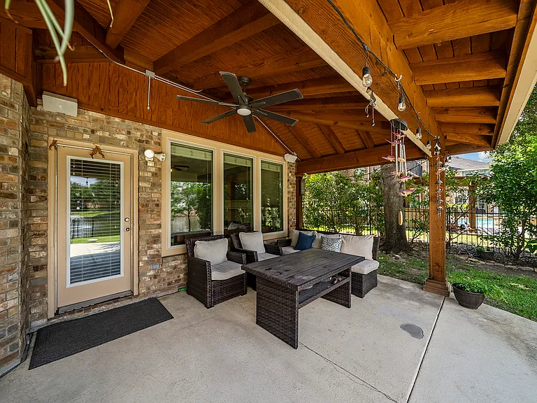 351 Cove Dr — Photo 37