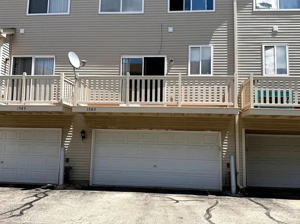 1583 Spencer Ct #1583, Gurnee, IL 60031
