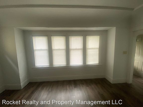 3rd image of 3528 N Port Washington Ave