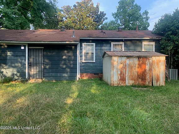 5th image of 707 Hillmont Dr